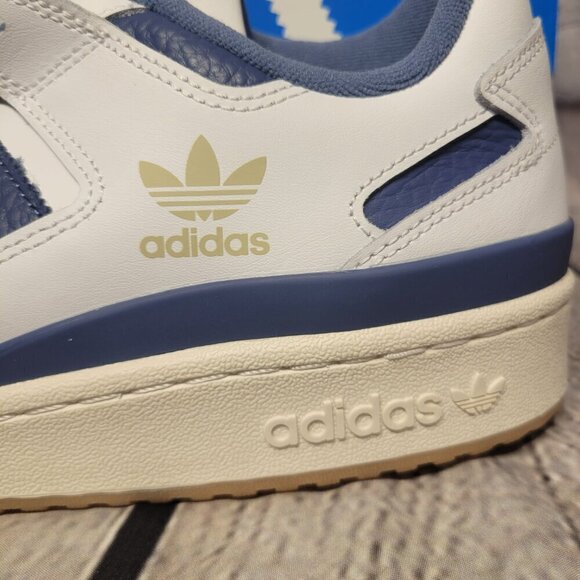Adidas Forum Low CL Shoes - Picture 3 of 12